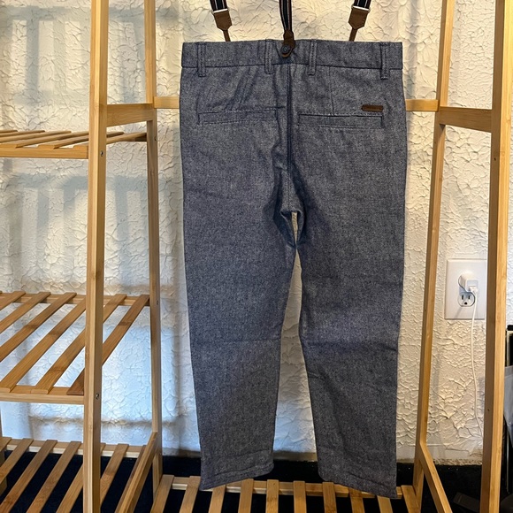 ❌SOLD❌ H&M Little boys straight leg chinos with suspenders - Picture 5 of 10
